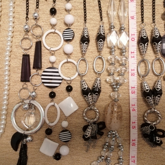 Assorted Black & White Statement Necklaces - Picture 5 of 7